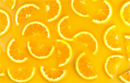 simsearch:400-05148141,k - pieces of orange in orange juice Stockbilder - Microstock & Abonnement, Bildnummer: 400-04390000