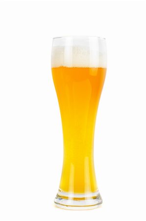 simsearch:400-04719163,k - Glass of beer isolated on a white background Stockbilder - Microstock & Abonnement, Bildnummer: 400-04392460