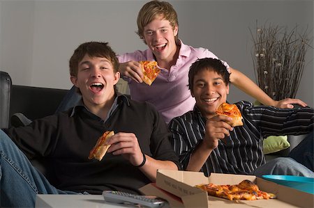 simsearch:400-04405553,k - Teenagers Having Fun And Eating Pizza Stock Photo - Budget Royalty-Free & Subscription, Code: 400-04405727