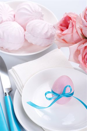 Easter table setting with flowers and easter egg Stock Photo - Budget Royalty-Free & Subscription, Code: 400-04406670