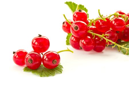 simsearch:400-04423672,k - ripe red currant berries on a white background Stockbilder - Microstock & Abonnement, Bildnummer: 400-04400981