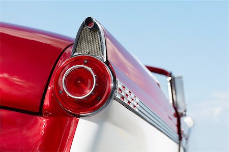 close up of 1960s red convertible car in Cuba. Horizontal shape, copy space Foto de stock - Super Valor sin royalties y Suscripción, Código: 400-04401431