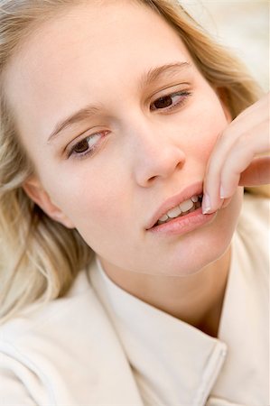 simsearch:400-04890006,k - Head shot of worried woman Stock Photo - Budget Royalty-Free & Subscription, Code: 400-04401730