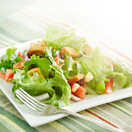 simsearch:400-04406710,k - salad with beaming sunlight Photographie de stock - Aubaine LD & Abonnement, Code: 400-04414133