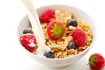 simsearch:400-04416748,k - photo of delicious breakfast isolated on white made of corn flakes with berries and fresh milk Stock Photo - Budget Royalty-Free & Subscription, Code: 400-04416756