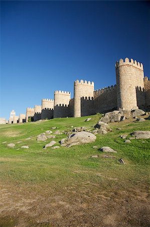 simsearch:400-05358341,k - view of Avila city at Castilla in Spain Foto de stock - Super Valor sin royalties y Suscripción, Código: 400-04417539