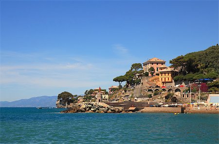 simsearch:400-07550760,k - View on Recco - popular touristic resort on Mediterranean Sea in Italy. Foto de stock - Royalty-Free Super Valor e Assinatura, Número: 400-04419714