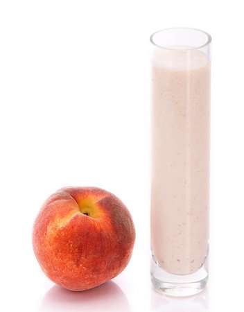 simsearch:400-03918701,k - Peach smoothie in a tall glass isolated over white background Foto de stock - Royalty-Free Super Valor e Assinatura, Número: 400-04410136
