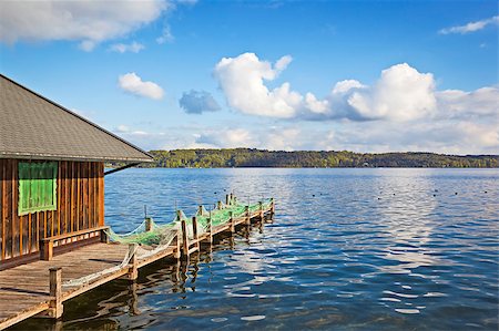 simsearch:400-06480005,k - An image of lake Starnberg and a hut Foto de stock - Super Valor sin royalties y Suscripción, Código: 400-04411587