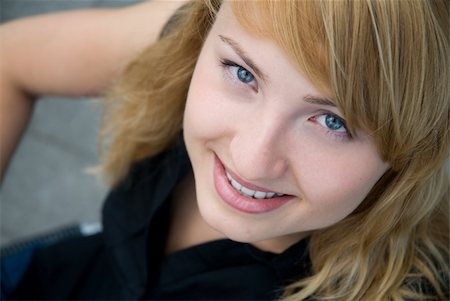 pretty girl with blond hair Fotografie stock - Microstock e Abbonamento, Codice: 400-04425183