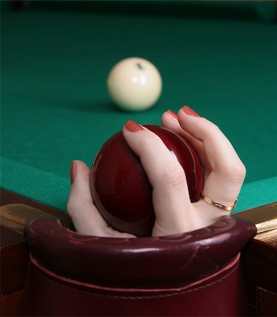 dead_morozzzka (artist) - billards ball in the hand. Photographie de stock - Aubaine LD & Abonnement, Code: 400-04425530