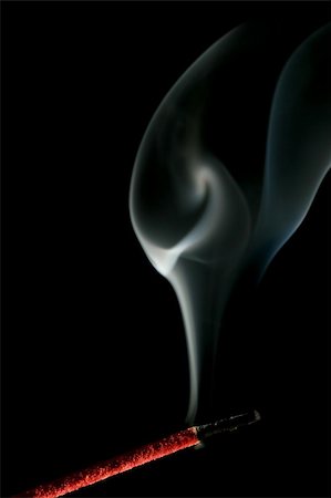 simsearch:400-04715832,k - incense smoke closeup over black Fotografie stock - Microstock e Abbonamento, Codice: 400-04426418