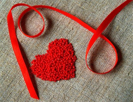 simsearch:400-07265035,k - bright red valentine's trinket on the canvas Stock Photo - Budget Royalty-Free & Subscription, Code: 400-04427117