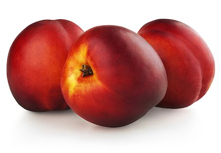 simsearch:400-04417272,k - Three nectarines isolated on a white background Photographie de stock - Aubaine LD & Abonnement, Code: 400-04423331
