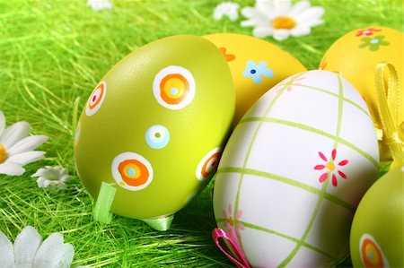 painted happy flowers - Painted Colorful Easter Eggs on green Grass Stock Photo - Budget Royalty-Free & Subscription, Code: 400-04435090