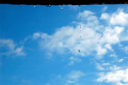 simsearch:400-04938090,k - water drips from ceiling against blue cloudy sky Stock Photo - Budget Royalty-Free & Subscription, Code: 400-04436557