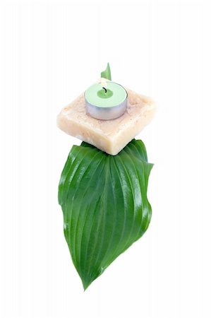 simsearch:400-08786501,k - Green leaf, soap and candle - spa products isolated Photographie de stock - Aubaine LD & Abonnement, Code: 400-04439228