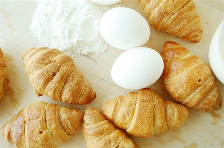 simsearch:649-08562947,k - croissant & eggs Stock Photo - Budget Royalty-Free & Subscription, Code: 400-04430838