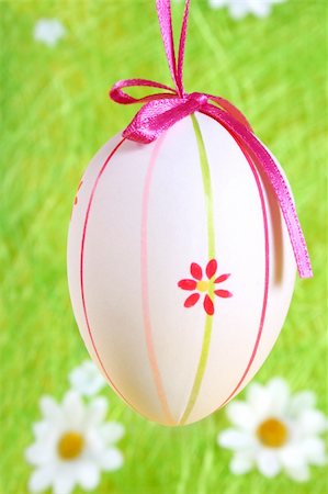 painted happy flowers - Painted Easter egg Stock Photo - Budget Royalty-Free & Subscription, Code: 400-04433137