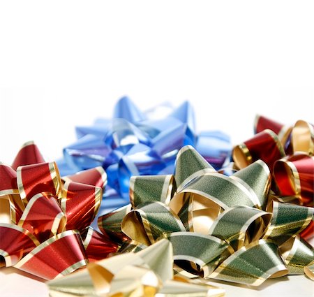 simsearch:694-03328113,k - Close up on colorful few Bows - with copy space for your text Fotografie stock - Microstock e Abbonamento, Codice: 400-04433280