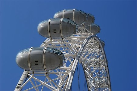 The London Eye Ferris wheel on the River Thames, London. Stock Photo - Budget Royalty-Free & Subscription, Code: 400-04433432