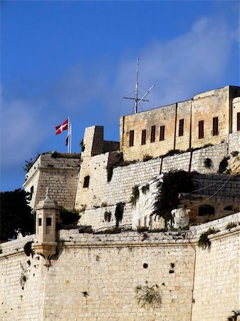 photos of the knights of malta - Medieval castle situated in a strategic defensive location, in Malta - Fort St. Angelo Stock Photo - Budget Royalty-Free & Subscription, Code: 400-04433738