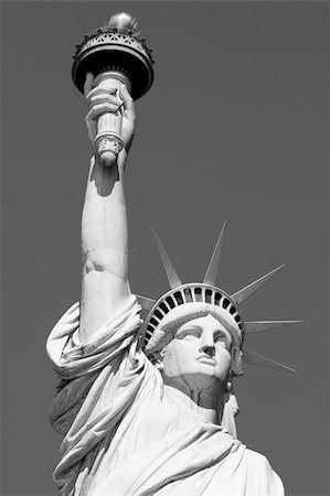 simsearch:400-04939442,k - Black and White Image of the Statue of Liberty Foto de stock - Super Valor sin royalties y Suscripción, Código: 400-04433803