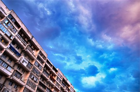 residental building and evening skies before the storm Stock Photo - Budget Royalty-Free & Subscription, Code: 400-04447348