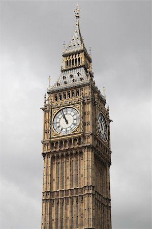 simsearch:400-08048584,k - big ben against a grey cloudy sky westminster london england uk taken in july 2007 Foto de stock - Super Valor sin royalties y Suscripción, Código: 400-04447770