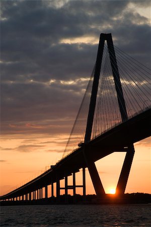 river south carolina - Cooper River Bridge in Charleston, South Carolina. Stock Photo - Budget Royalty-Free & Subscription, Code: 400-04448312