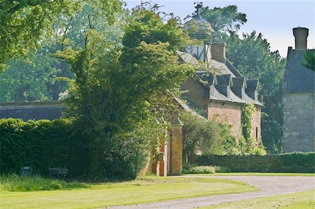 estate grounds - Baddesley Clinton estate Warwickshire View from the Heart of England way footpath Stock Photo - Budget Royalty-Free & Subscription, Code: 400-04448520