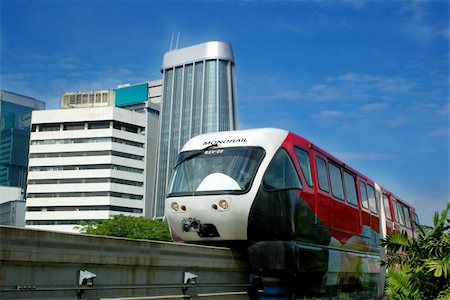 simsearch:400-06075556,k - monorail in city Stockbilder - Microstock & Abonnement, Bildnummer: 400-04448605