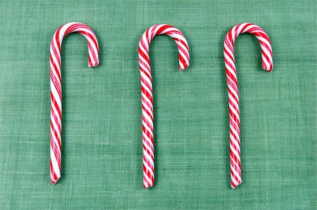 simsearch:400-04259407,k - Peppermint candy canes for Christmas Stock Photo - Budget Royalty-Free & Subscription, Code: 400-04441379