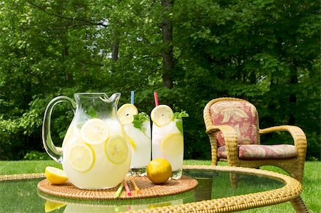 still lemonade - Pitcher and two glasses of fresh lemonade Stock Photo - Budget Royalty-Free & Subscription, Code: 400-04441589