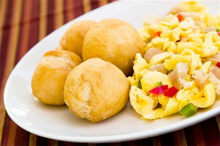 simsearch:400-04440947,k - Caribbean style vegetable dumpling (ackee) served with saltfish or codfish. Fotografie stock - Microstock e Abbonamento, Codice: 400-04441734