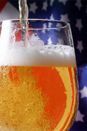 food for the fourth - Cold beer macro and the American flag. Stock Photo - Budget Royalty-Free & Subscription, Code: 400-04441969