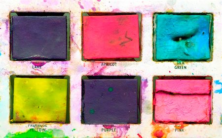 simsearch:400-08031960,k - closeup of child's old tin toy paintbox with the brilliant colours of childhood Stock Photo - Budget Royalty-Free & Subscription, Code: 400-04442733