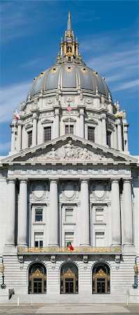 san francisco city hall - The City Hall of San Francisco California, opened in 1915, in its open space area in the city's Civic Center Photographie de stock - Aubaine LD & Abonnement, Code: 400-04443311