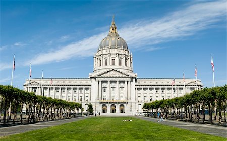 san francisco city hall - The City Hall of San Francisco California, opened in 1915, in its open space area in the city's Civic Center Photographie de stock - Aubaine LD & Abonnement, Code: 400-04443312