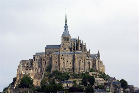 Mont Saint-Michel Stock Photo - Budget Royalty-Free & Subscription, Code: 400-04455136