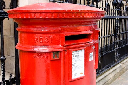 england post box - Red mail collecting street box, traditional for Britain Stock Photo - Budget Royalty-Free & Subscription, Code: 400-04455600