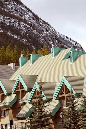 Luxury lodge accomodation in Canadian Rocky mountains Stock Photo - Budget Royalty-Free & Subscription, Code: 400-04455769