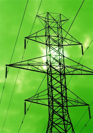 simsearch:400-04838002,k - The silhouette of power lines agains a green sky. Foto de stock - Royalty-Free Super Valor e Assinatura, Número: 400-04457211