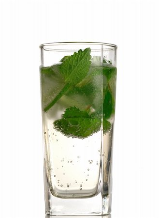 simsearch:400-04281837,k - Mojito isolated on white background. Stock Photo - Budget Royalty-Free & Subscription, Code: 400-04457896
