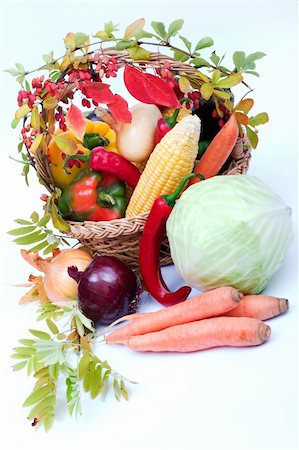 simsearch:400-03939805,k - lots of fresh and ripe vegetables in the basket Photographie de stock - Aubaine LD & Abonnement, Code: 400-04458617