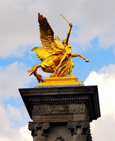 simsearch:400-04455773,k - Detail of Alexander the Third bridge in Paris, France. Foto de stock - Royalty-Free Super Valor e Assinatura, Número: 400-04458662