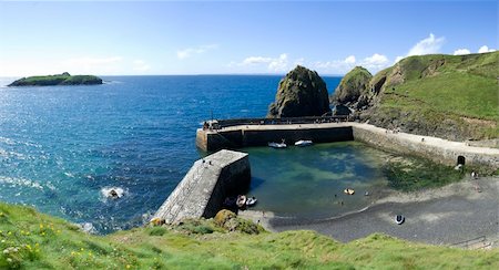 mullion cove cornish coast cornwall england uk Stock Photo - Budget Royalty-Free & Subscription, Code: 400-04459032