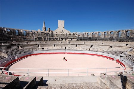 The Roman Arena in Arles, France Stockbilder - Microstock & Abonnement, Bildnummer: 400-04451839