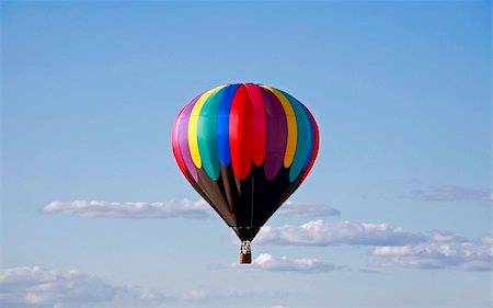 simsearch:400-08032526,k - Hot Air Balloon in the Clouds Foto de stock - Super Valor sin royalties y Suscripción, Código: 400-04453743