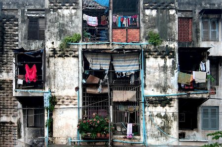 run down poor house - Residential building in Phnom Penh, the capital of Cambodia Stock Photo - Budget Royalty-Free & Subscription, Code: 400-04464094